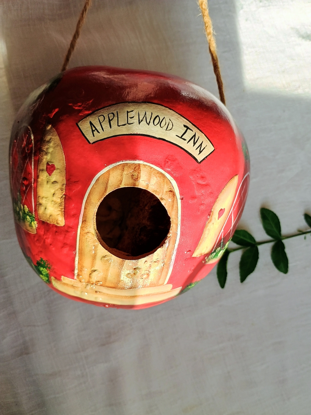 • RUSTIC FARMHOUSE • VTG Hand-Painted Apple Gourd Birdhouse, Folksy, Eclectic